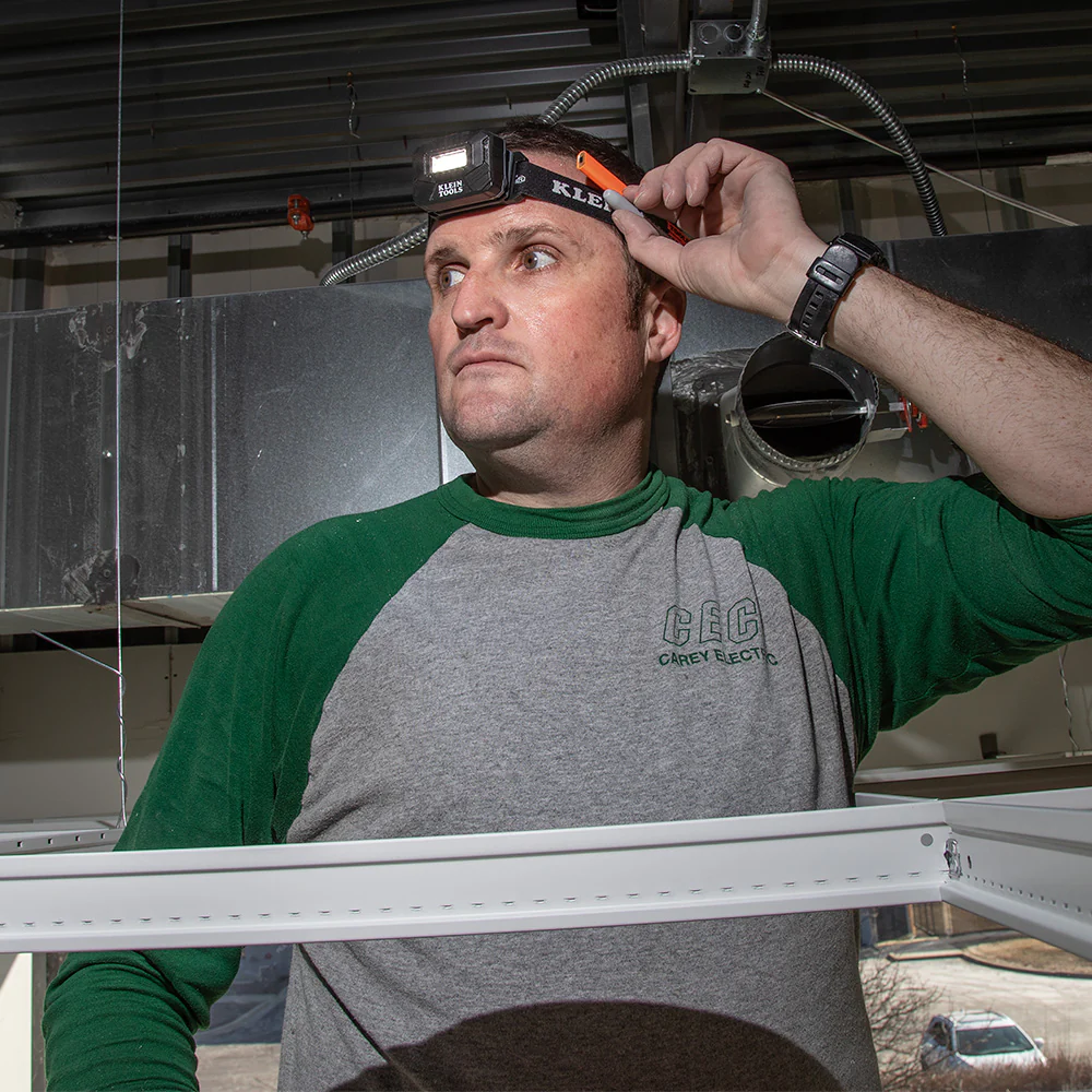 Klein Tools, 56049, Headlamp, 260 Lumens; Lithium-Ion, Rechargeable, Adjustable Fabric Strap - Image 4