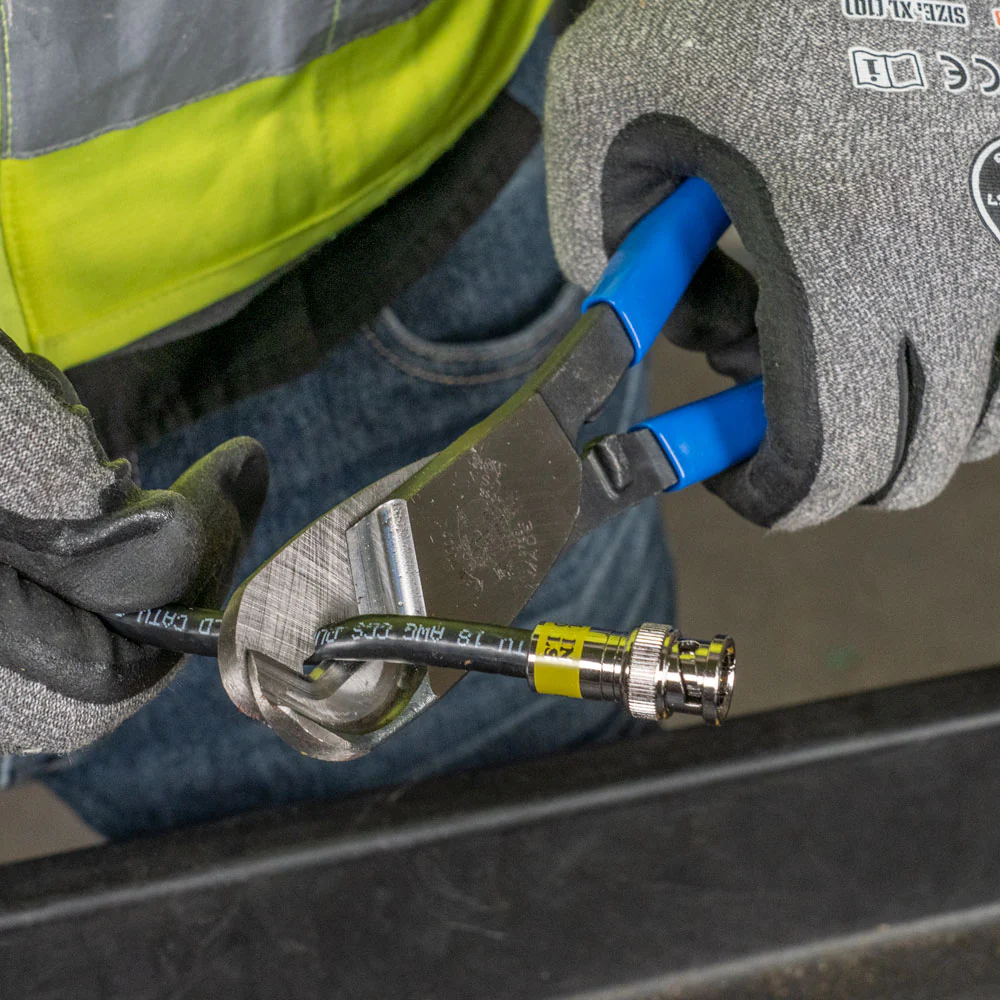 Klein Tools, 63030, Cable Cutter, 1-Inch Capacity, Heat-Treated Steel Blades, Plastic-Dipped Handles - Image 4