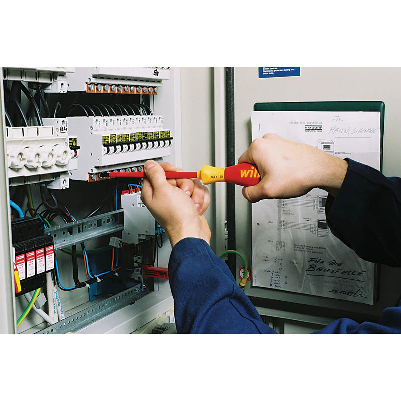 Wiha 32097 Insulated Screwdriver Set 7 Piece with Square Tips - Image 5